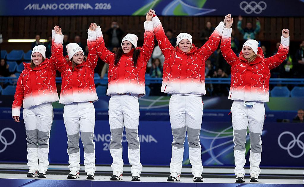 Sweden women’s curling team celebrates gold after 6-5 win over Switzerland in 2026 final